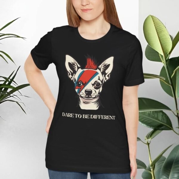 T-shirt with dogs and positive quotes.