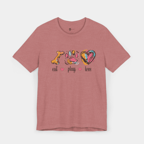 T-shirt with dogs and positive quotes.