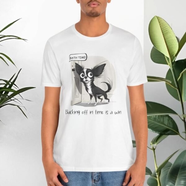 T-shirt with dogs and positive quotes.