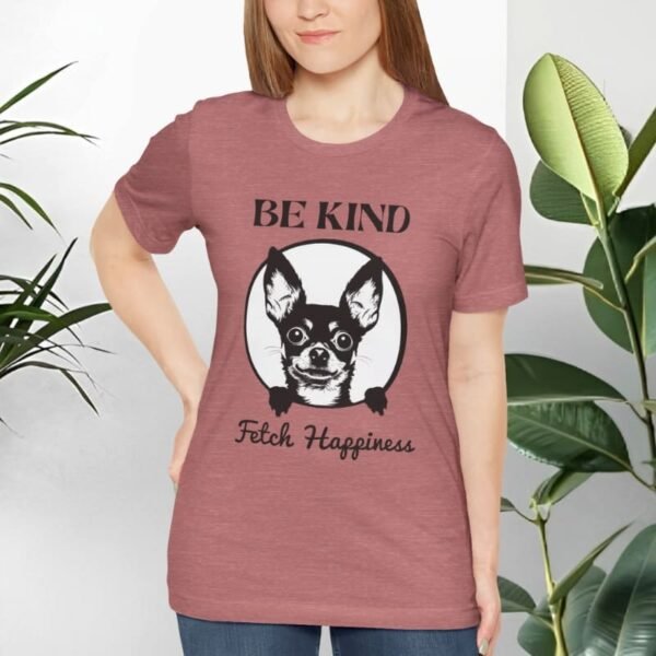 T-shirt with dogs and positive quotes.