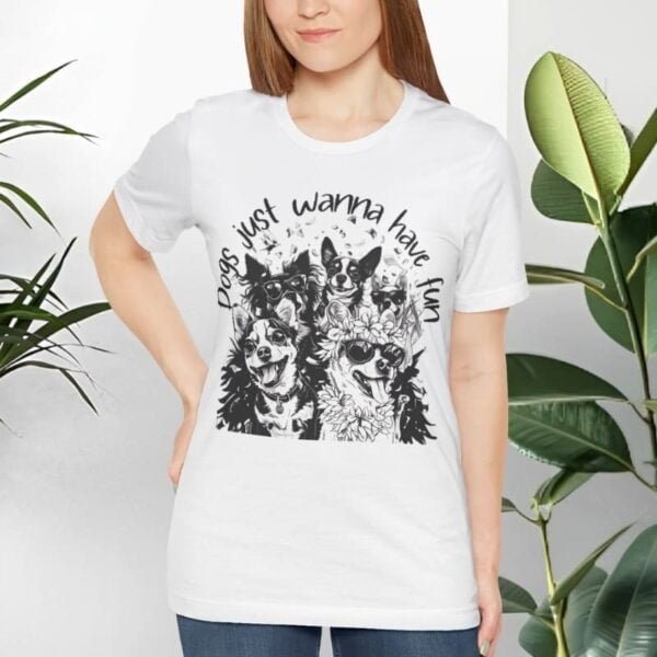 T-shirt with dogs and positive quotes.